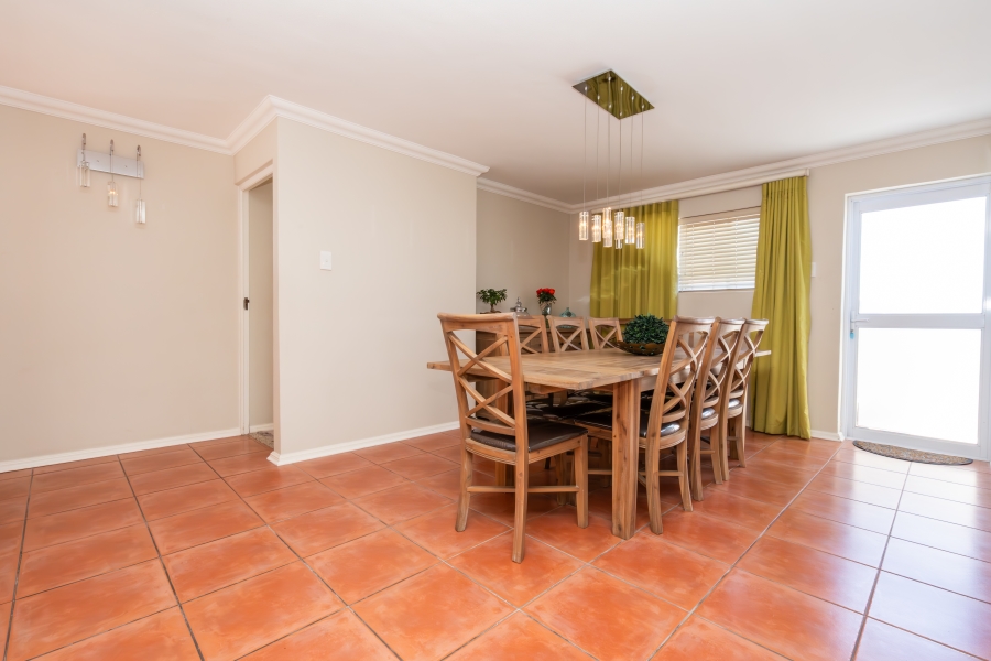 5 Bedroom Property for Sale in Waterfront Western Cape